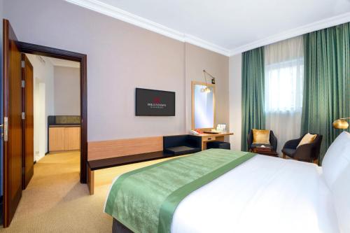 room detail thumbnail 1