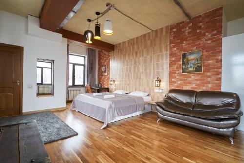 7 days hotel