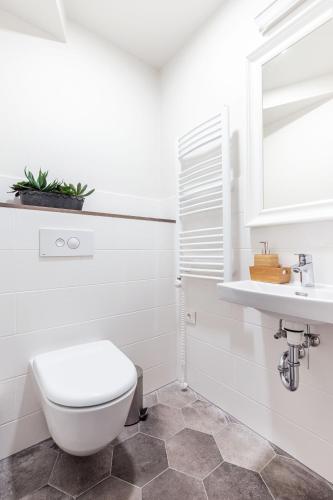 Three-Bedroom Apartment image 8