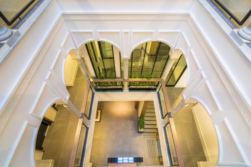 Aquitania Home Suites - image 4