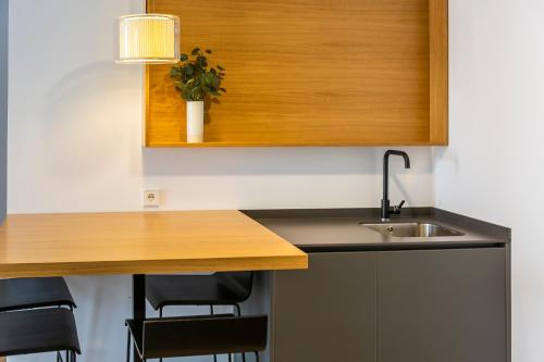 Aquitania Home Suites - image 3