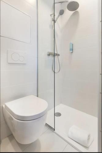 Atypik Hotel - image 9