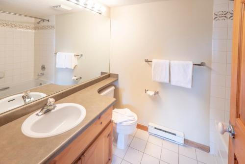Two-Bedroom Apartment (Unit 31) image 5