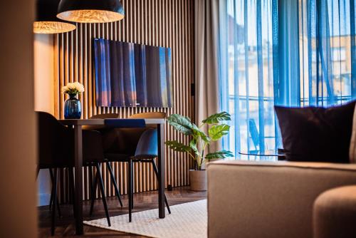Apartamenty Homely Place Serce Poznania - Stary Rynek - Parking