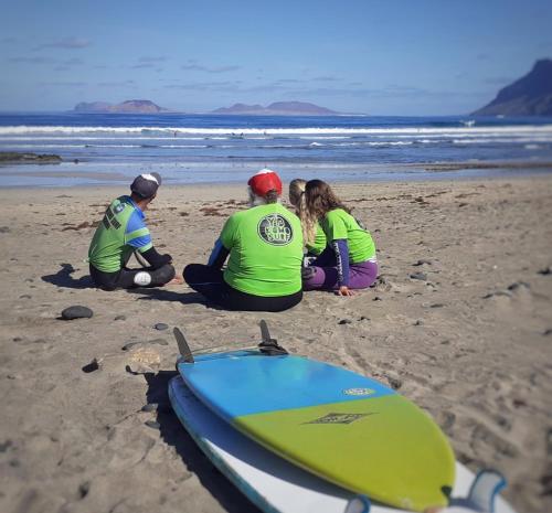  Yokomosurf camp in Famara