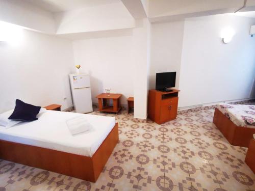 Quadruple Room image 3