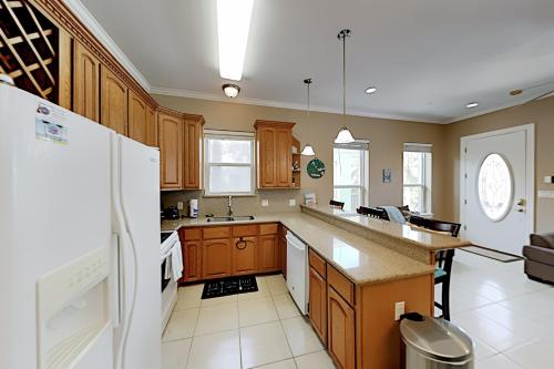 Updated Coastal Condo with Pool Walk to Gulf Duplex - main image