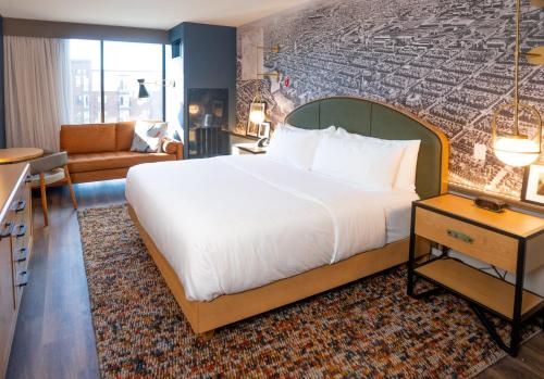 Hotel Indigo Columbus at Riverfront Place By IHG in كولومبوس