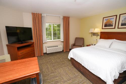 Candlewood Suites Boise - Towne Square