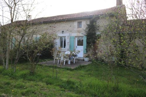 Gîte de caractère - Location saisonnière - Le Vigeant