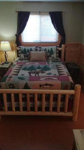 9 Bar W Cabins – West Yellowstone, MT