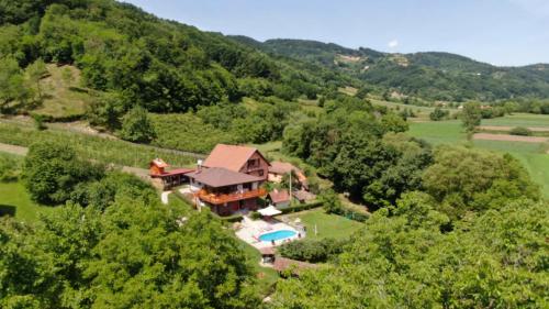 Country House Lozanjska Terasa - Accommodation - Lozanj