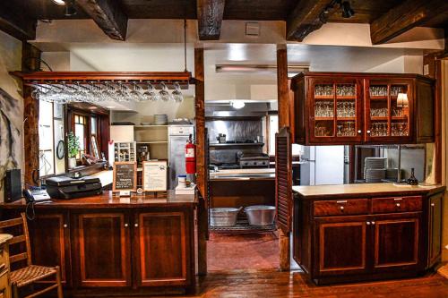 Brook Road Inn in Goshen, USA