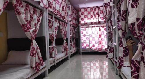 Mumbai Royal Dormitory AC Deluxe