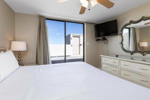 Sunswept 801 by Meyer Vacation Rentals - image 9