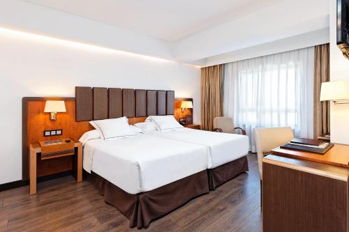 293212099 Claridge Madrid