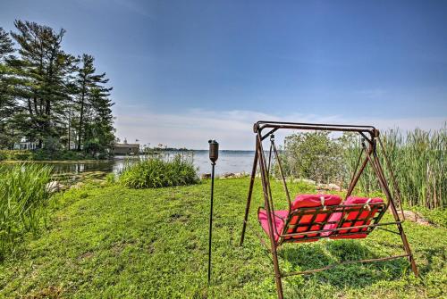 1000 Islands Cabin in Chippewa Bay cabin