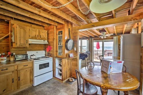 1000 Islands Cabin in Chippewa Bay cabin