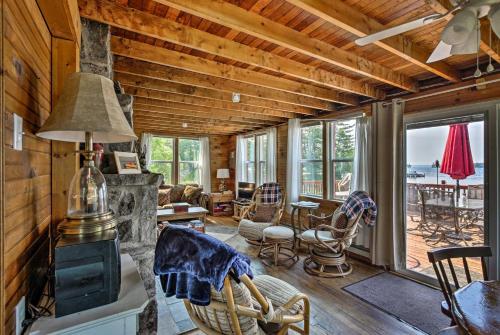 1000 Islands Cabin in Chippewa Bay cabin