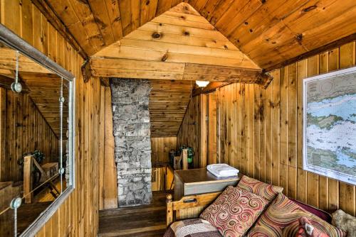 1000 Islands Cabin in Chippewa Bay cabin