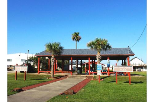 Sea and Sun by Ryson Vacation Rentals - image 3