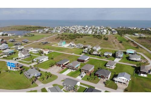 Seaward Breeze by Ryson Vacation Rentals - image 4