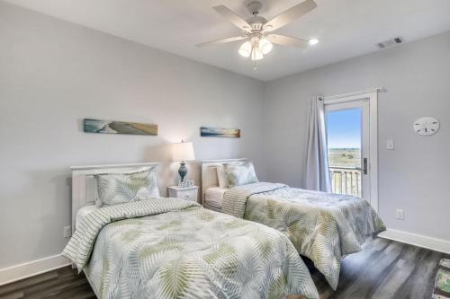 Seaward Breeze by Ryson Vacation Rentals - image 8