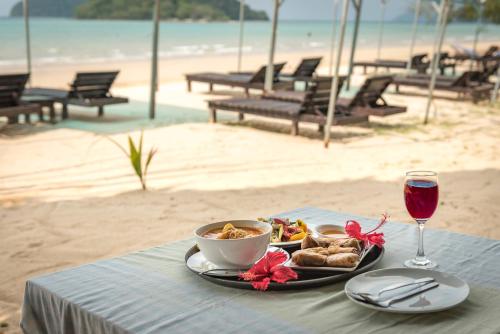 Restaurant, Sabai Beach Resort in Koh Mak (Trad)