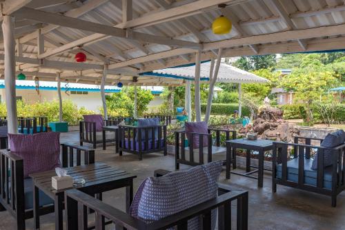 Restaurant, Sabai Beach Resort in Koh Mak (Trad)