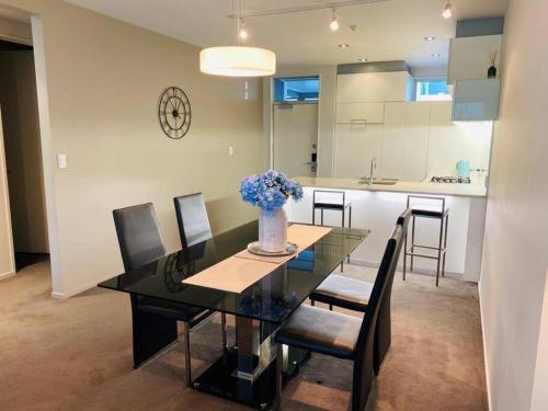 Queenstown Hill 4 Bedroom Villa- Stunning Views!