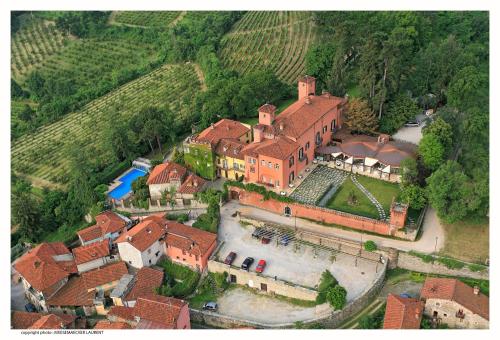 Castello Rosso - Hotel - Costigliole Saluzzo