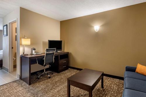 King Suite - Non Smoking/Ground floor