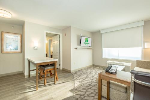 Holiday Inn Hotel and Suites Peachtree City in Peachtree City (GA)