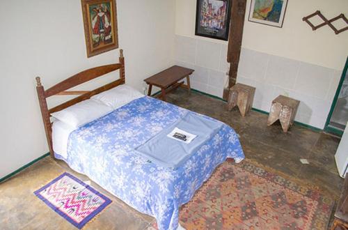 1 double bed, 2 twin beds