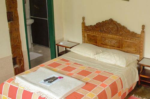 1 double bed, 1 twin bed