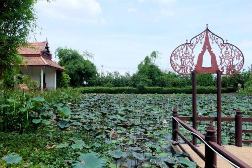 Ayutthaya Garden River Home