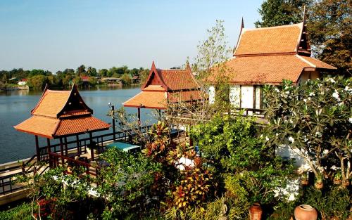 Ayutthaya Garden River Home