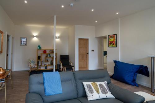 23 Tanners Yard - image 10