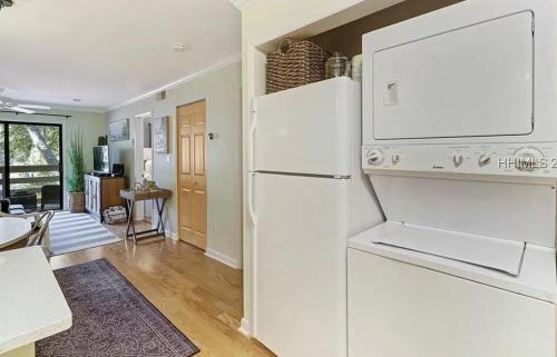 Exceptional Vacation Home in Hilton Head Island condo - image 8