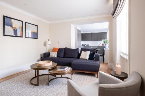 Native Mayfair - image 5