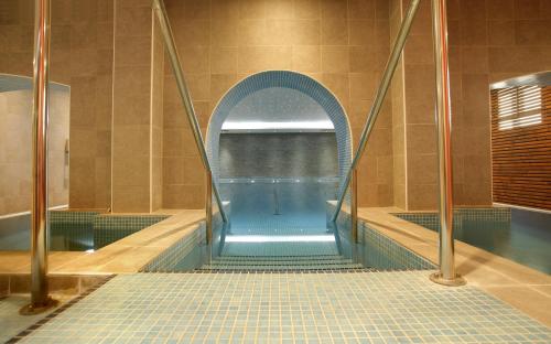 The Originals City Hôtel Les Thermes de l'Avenue Dax (Inter-Hotel) - image 8