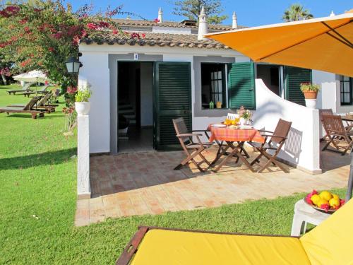  Holiday Home Quinta da Murteira - FUZ103 by Interhome in Fuseta