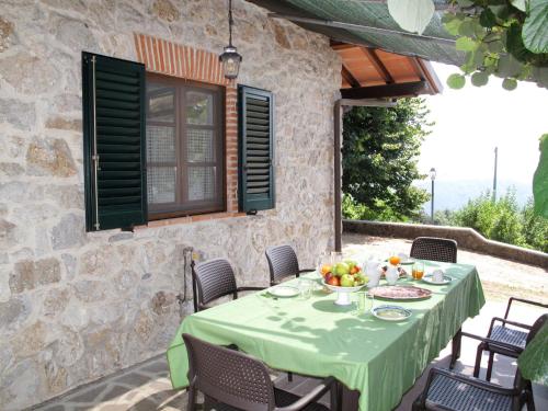  Holiday Home Villetta degli Orti by Interhome in Montemagno