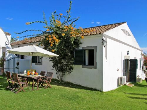  Holiday Home Quinta da Murteira - FUZ102 by Interhome in Fuseta