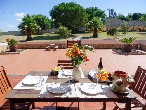  Holiday Home All Welcome - TOV120 by Interhome in Sobreiro Curvo