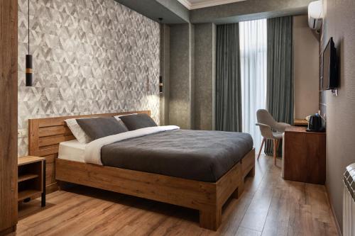 Hotel City The 3-star Hotel City offers comfort and convenience whether youre on business or holiday in Tbilisi. The hotel offers a wide range of amenities and perks to ensure you have a great time. Free Wi-Fi 