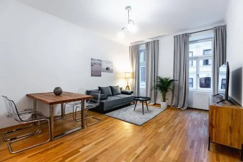Spacious 3-room apt. 15 min to the city center in Wien, Österreich