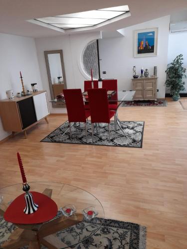 Corte Lambruschini central apartment with Free covered Parking, Genua (zdjęcie 7)