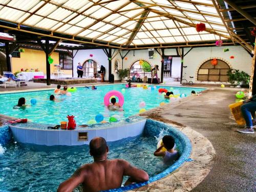 Swimming pool, Hotel y Hosteria Natabuela in Ibarra
