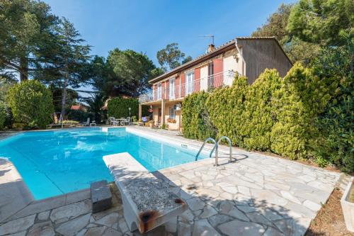 Comfortable studio with private swimming pool and garden - Welkeys - Location saisonnière - Six-Fours-les-Plages